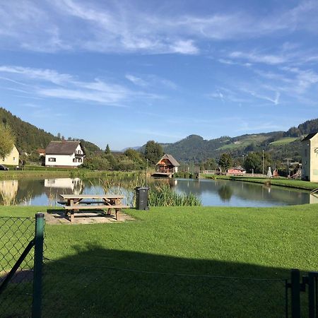 Apartmenthaus Pastner Am Teich Übelbach エクステリア 写真