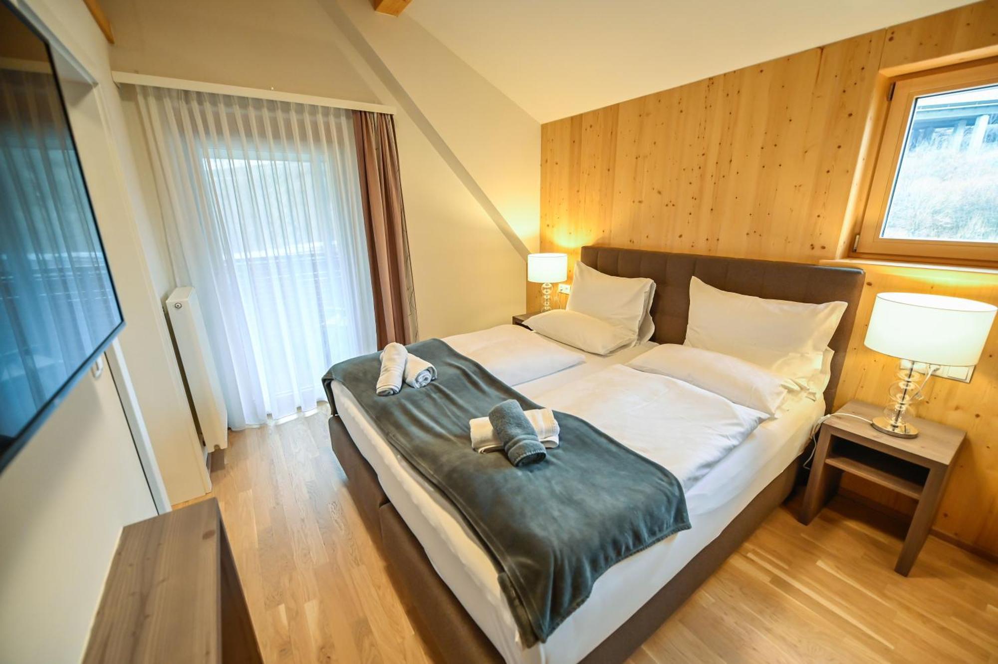 Apartmenthaus Pastner Am Teich Übelbach エクステリア 写真